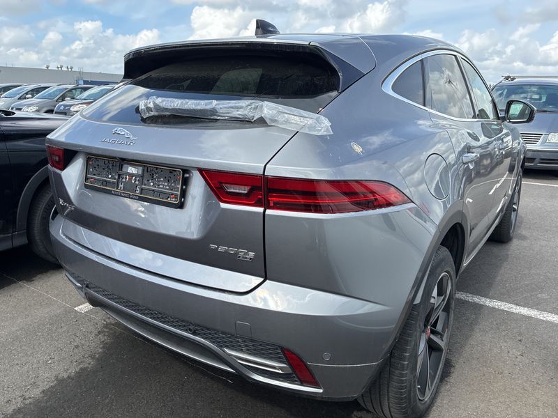 Jaguar E-Pace P300e Plug-in Hybrid R-Dynamic SE AWD 2021 – снимка 5