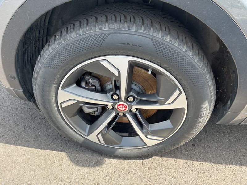 Jaguar E-Pace P300e Plug-in Hybrid R-Dynamic SE AWD 2021 – снимка 20