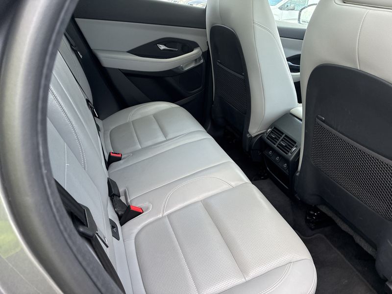 Jaguar E-Pace P300e Plug-in Hybrid R-Dynamic SE AWD 2021 – снимка 14