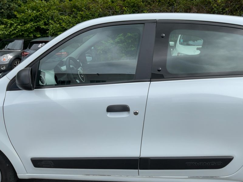 Renault Twingo 1.0 SCe Live 2019 – снимка 4