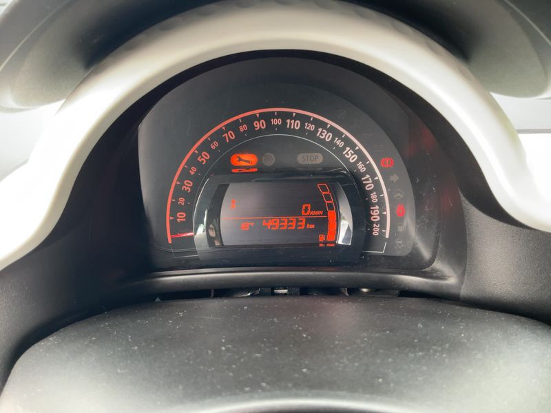 Renault Twingo 1.0 SCe Live 2019 – снимка 18