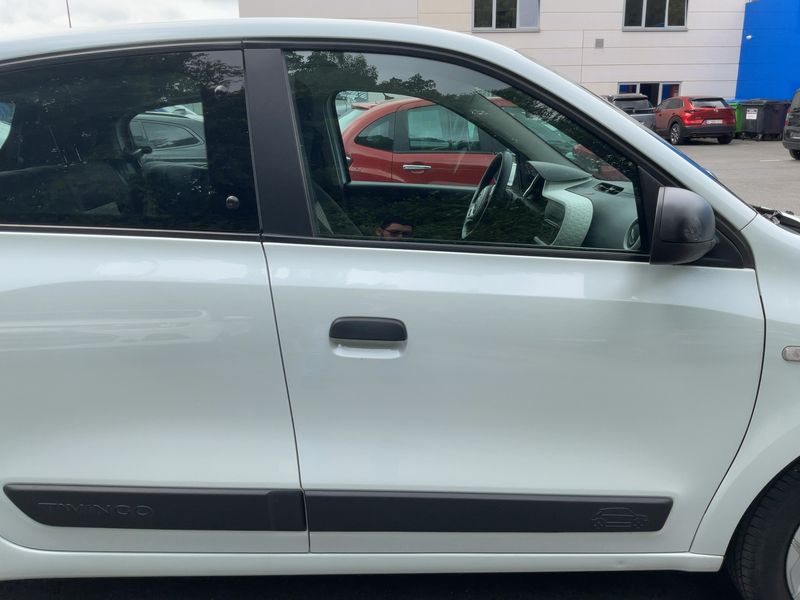 Renault Twingo 1.0 SCe Live 2019 – снимка 10