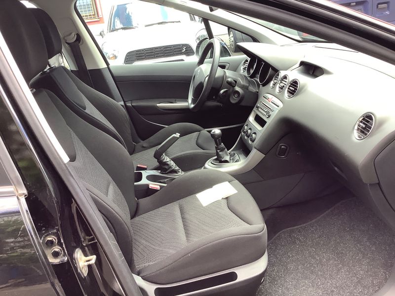 Peugeot 308 1.4 VTi Access 2011 – снимка 3