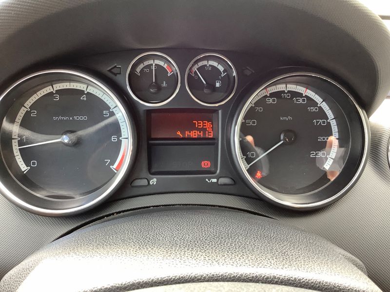 Peugeot 308 1.4 VTi Access 2011 – снимка 4