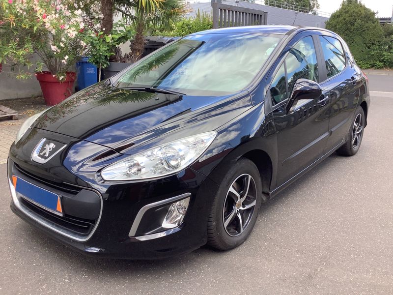 Peugeot 308 1.4 VTi Access 2011 – снимка 1