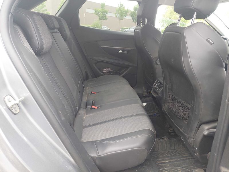 Peugeot 3008 1.5 Blue-HDi Allure Pack 2021 – снимка 14