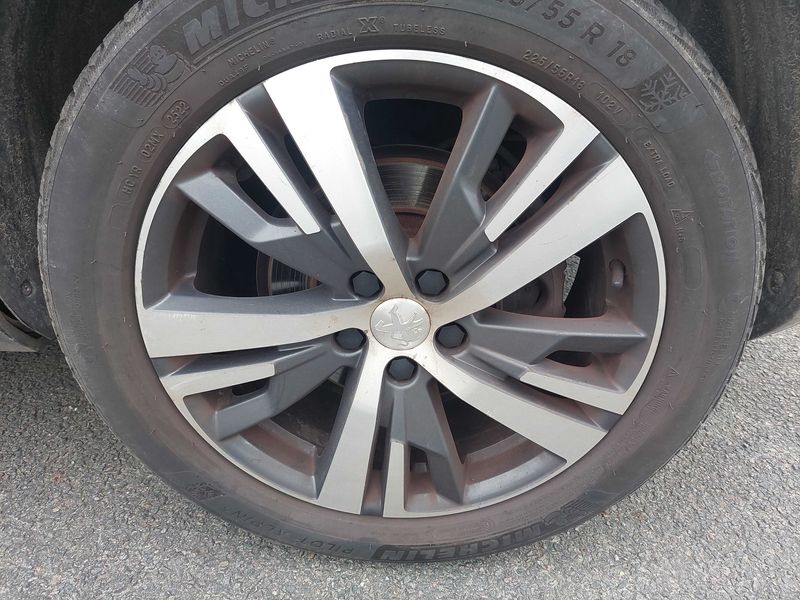 Peugeot 3008 1.5 Blue-HDi Allure Pack 2021 – снимка 22