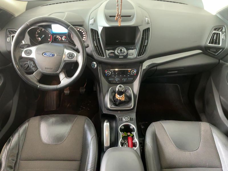 Ford Kuga 2.0 TDCi Titanium 2016 – снимка 17