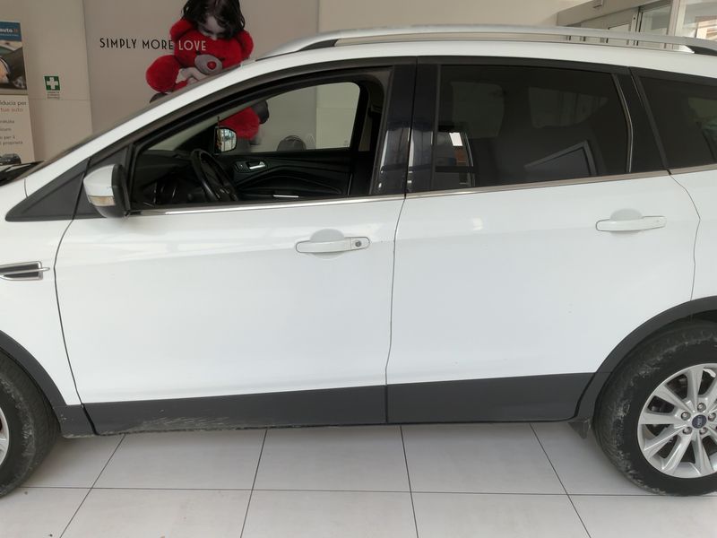 Ford Kuga 2.0 TDCi Titanium 2016 – снимка 4