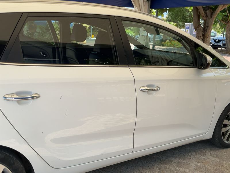 Kia Carens 1.7 CRDi High tech 2015 – снимка 10
