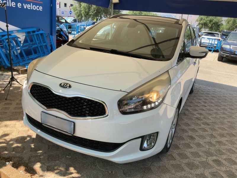 Kia Carens 1.7 CRDi High tech 2015 – снимка 2
