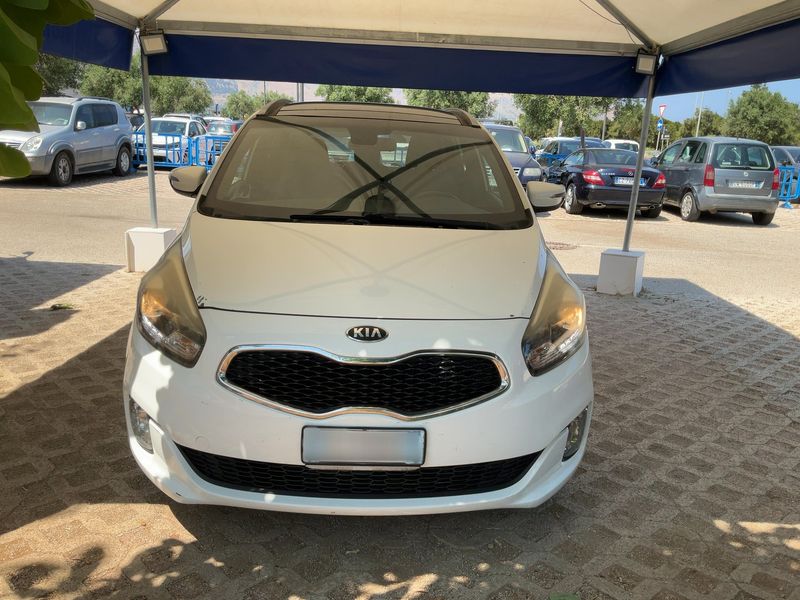 Kia Carens 1.7 CRDi High tech 2015 – снимка 14