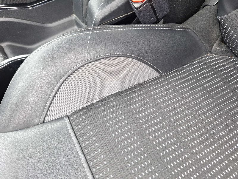 Peugeot 2008 1.2 PureTech Allure 2018 – снимка 28
