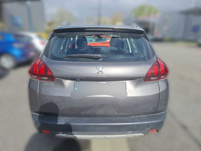 Peugeot 2008 1.2 PureTech Allure 2018 – снимка 4
