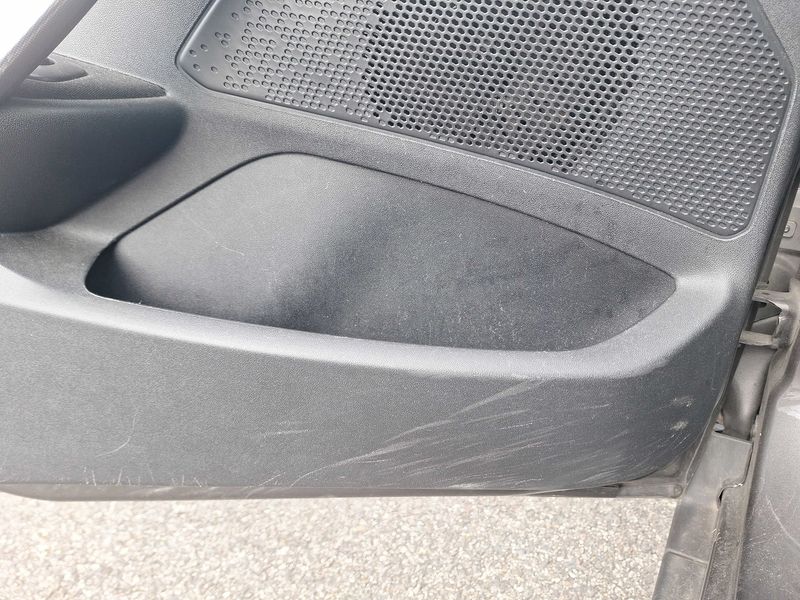 Peugeot 2008 1.2 PureTech Allure 2018 – снимка 30