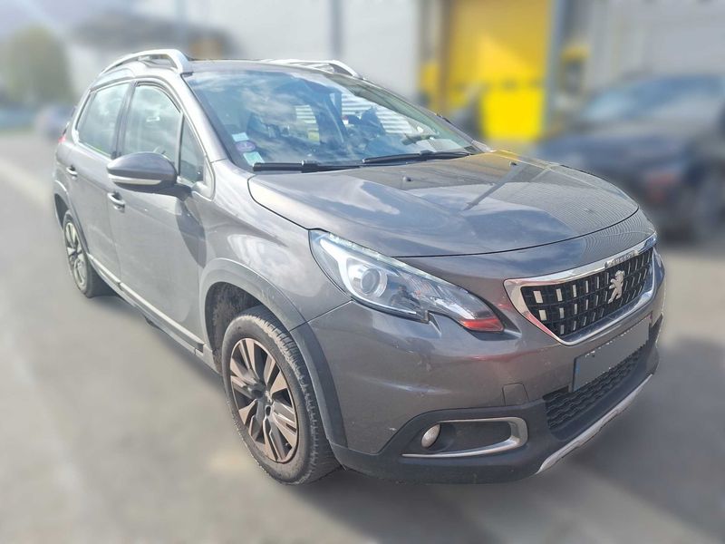 Peugeot 2008 1.2 PureTech Allure 2018 – снимка 6
