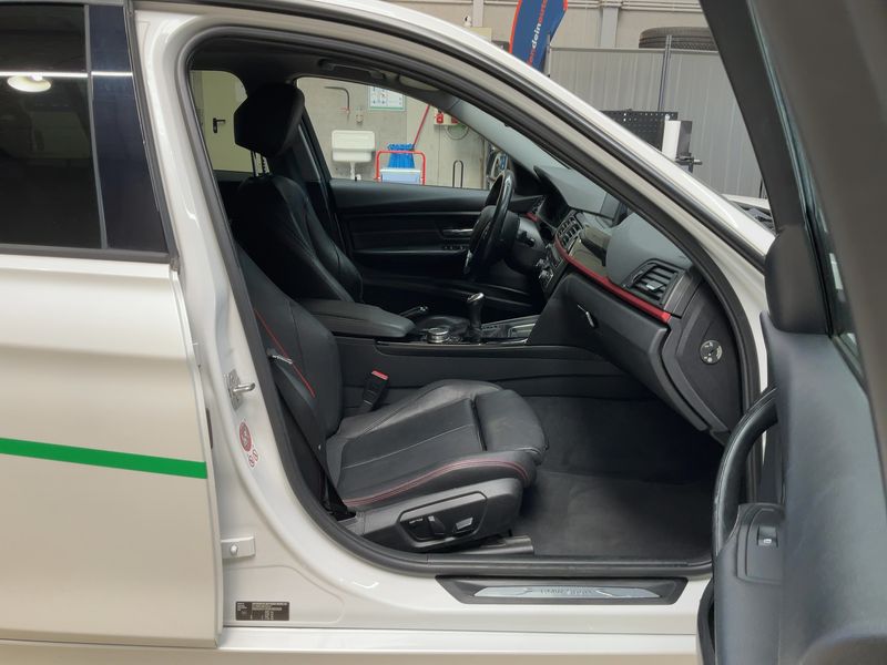 BMW 3er 320d xDrive 2015 – снимка 17