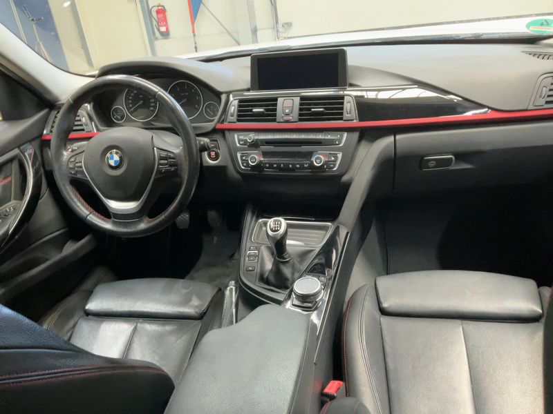 BMW 3er 320d xDrive 2015 – снимка 18