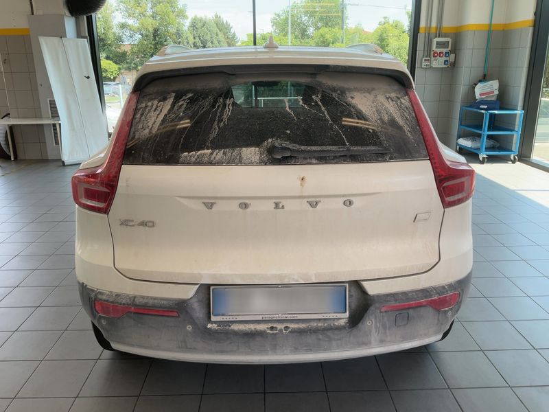 Volvo XC40 1.5 T4 Recharge Plug-in Hybrid Ultimate Bright 2WD 2022 – снимка 7