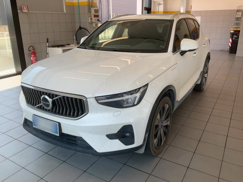 Volvo XC40 1.5 T4 Recharge Plug-in Hybrid Ultimate Bright 2WD 2022 – снимка 1