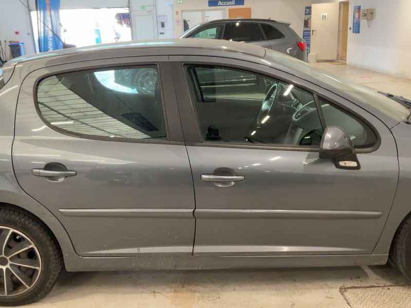 Peugeot 207 1.6 Sport 2009 – снимка 10