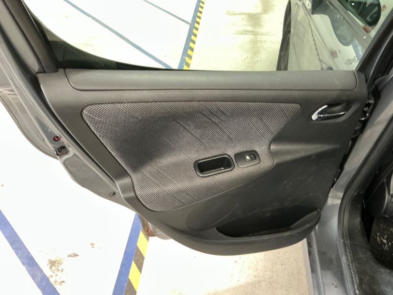 Peugeot 207 1.6 Sport 2009 – снимка 34