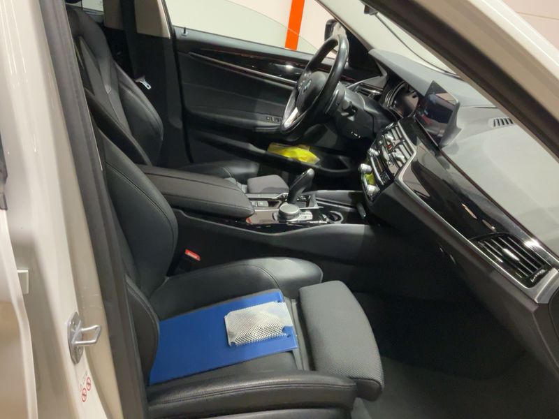 BMW 5er 520d xDrive Sport Line 2018 – снимка 17