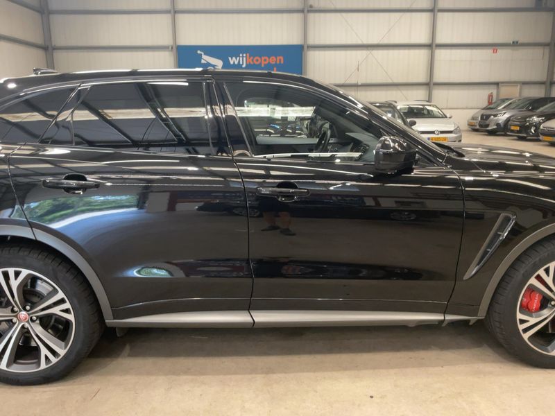 Jaguar F-Pace 5.0 V8 SVR AWD 2019 – снимка 10