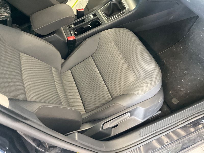 Volkswagen Golf VII 1.6 TDI Comfortline BlueMotion Tech 2012 – снимка 27