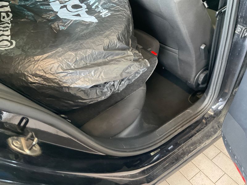 Volkswagen Golf VII 1.6 TDI Comfortline BlueMotion Tech 2012 – снимка 28
