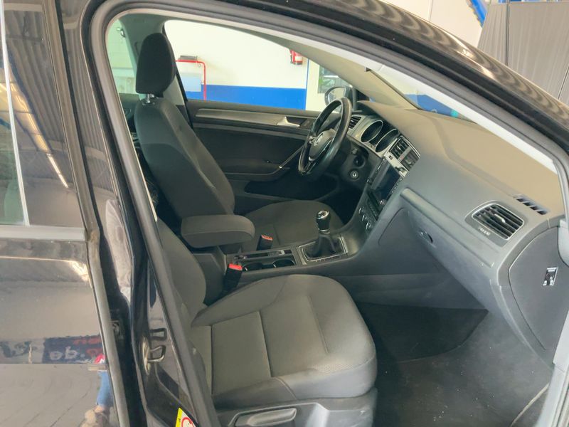 Volkswagen Golf VII 1.6 TDI Comfortline BlueMotion Tech 2012 – снимка 17