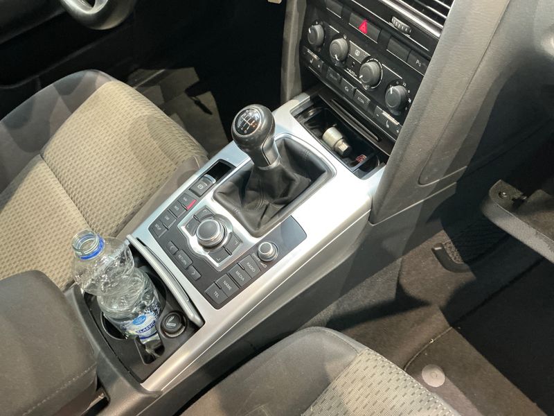 Audi A6 2.0 TFSI 2010 – снимка 24