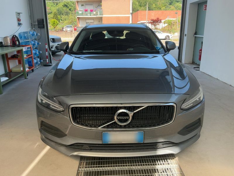 Volvo V90 2.0 D5 Momentum AWD 2018 – снимка 14