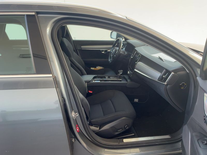 Volvo V90 2.0 D5 Momentum AWD 2018 – снимка 16