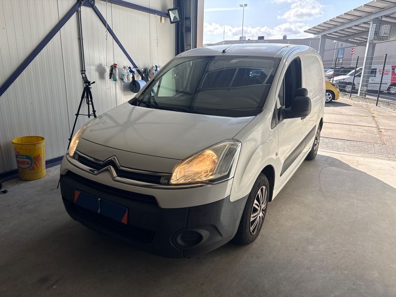 Citroen Berlingo 1.6 HDi Niveau A L1 2012 – снимка 1