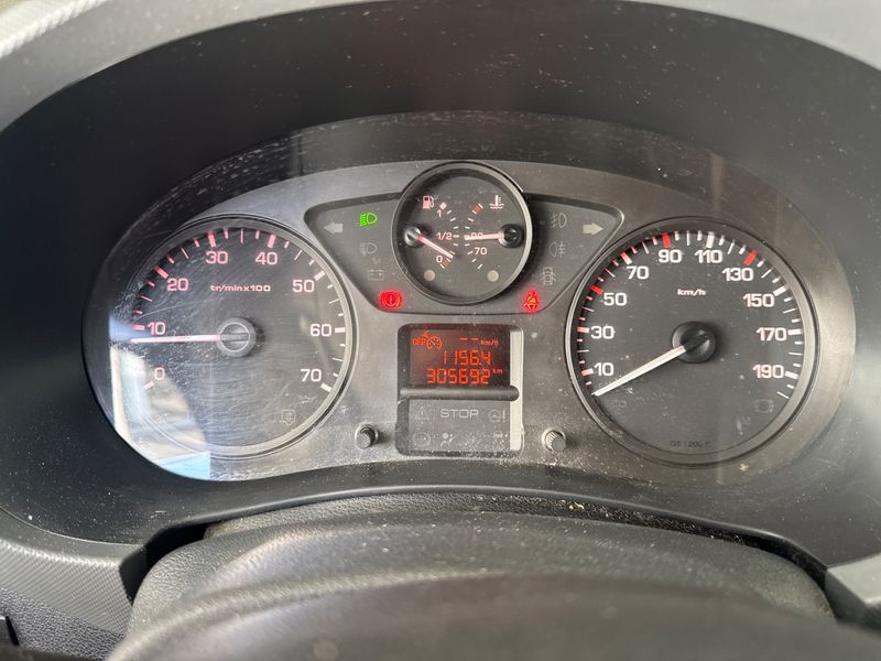 Citroen Berlingo 1.6 HDi Niveau A L1 2012 – снимка 4