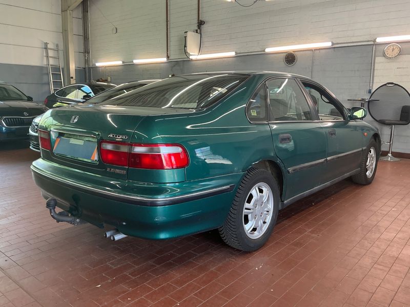 Honda Accord 2.2 VTEC 1997 – снимка 2
