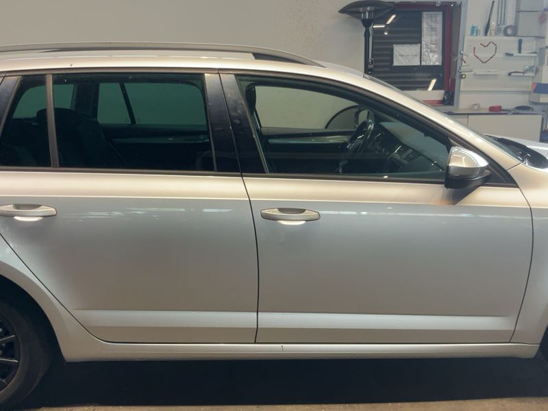 Skoda Octavia 2.0 TDI Ambition 2014 – снимка 10