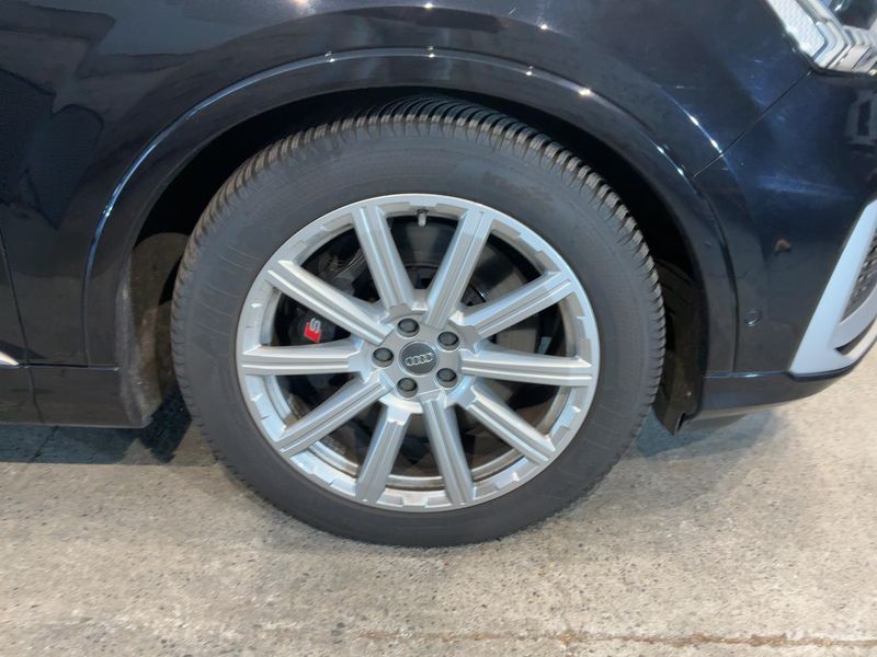 Audi SQ7 4.0 TDI quattro 2020 – снимка 11