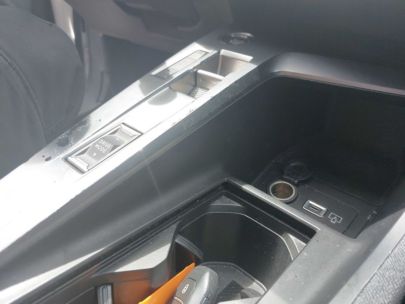 Peugeot 308 1.5 Blue-HDi Active Pack 2023 – снимка 28