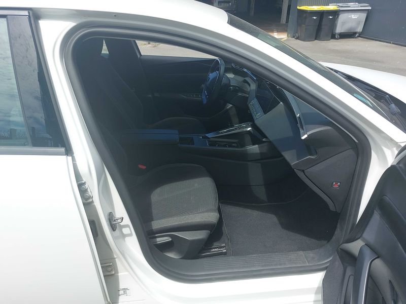 Peugeot 308 1.5 Blue-HDi Active Pack 2023 – снимка 10