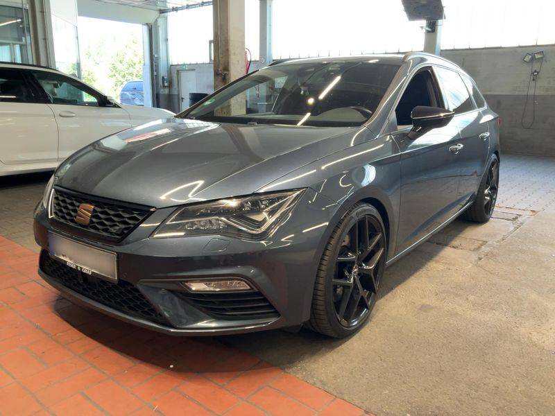 Seat Leon 2.0 TSI Cupra 300 4Drive 2019 – снимка 1
