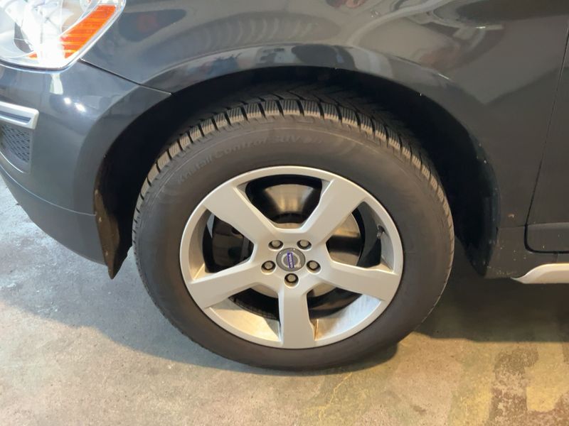 Volvo XC60 2.0 D4 Kinetic 2WD 2013 – снимка 3