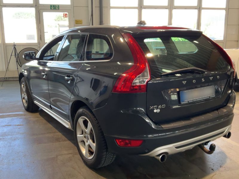 Volvo XC60 2.0 D4 Kinetic 2WD 2013 – снимка 6