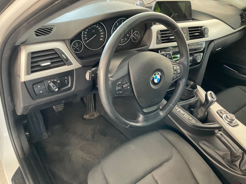 BMW 3er 318d Advantage 2017 – снимка 28