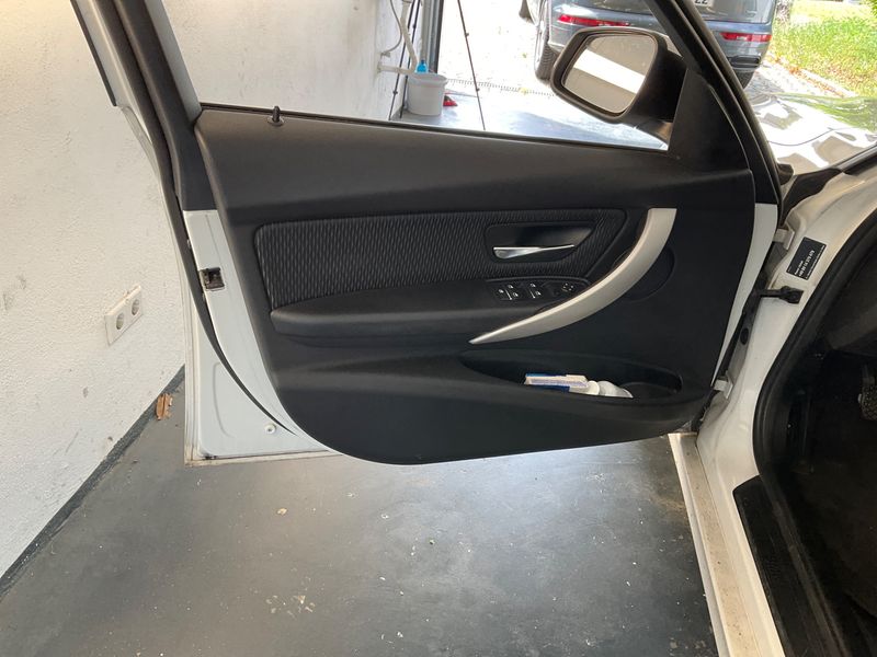 BMW 3er 318d Advantage 2017 – снимка 27