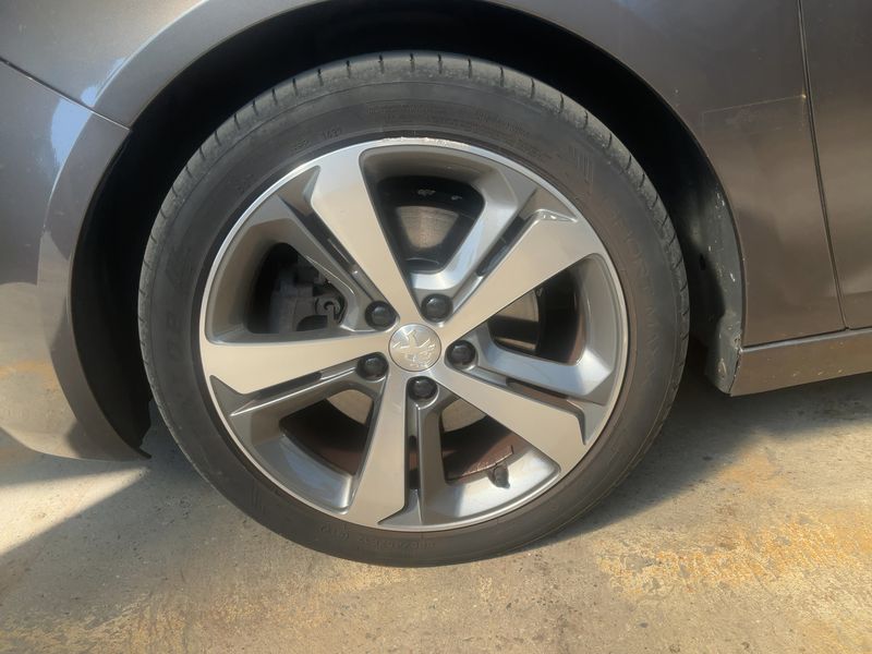 Peugeot 308 2.0 Blue-HDi Allure 2014 – снимка 3