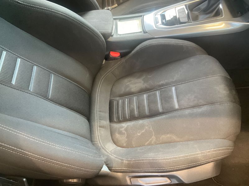 Peugeot 308 2.0 Blue-HDi Allure 2014 – снимка 25