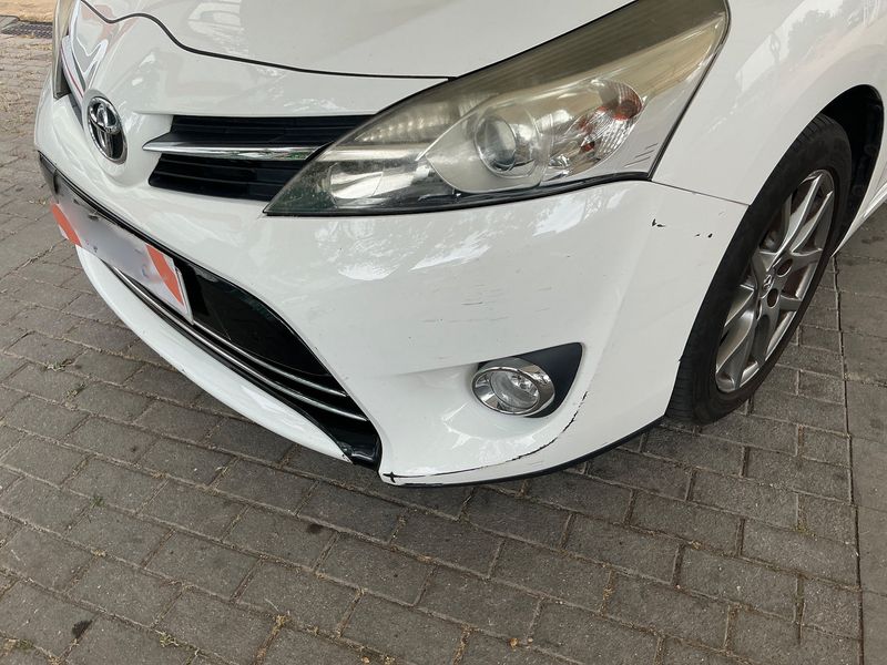 Toyota Verso 2.0 D-4D Basis 2013 – снимка 38