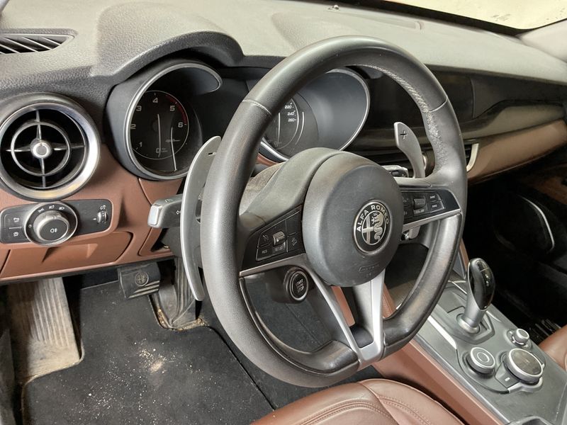 Alfa Romeo Stelvio 2.2 JTDM Super 2020 – снимка 28